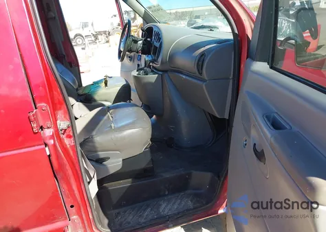 1998 Ford E-250 z USA, uszkodzony, nr VIN 1FTNE24L9WHA02881